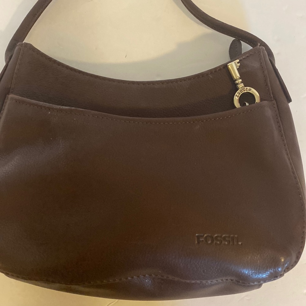 EUC. fossil real leather Crossbody bag.